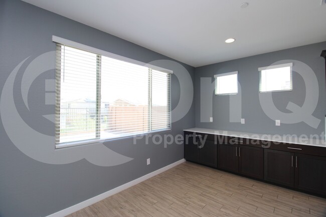 Building Photo - 31925 N 125th Ave