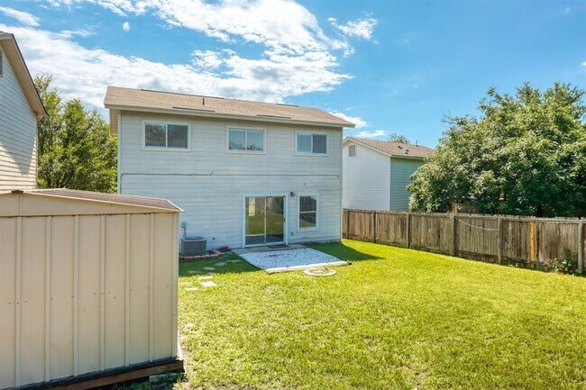 Building Photo - 10732 Marshitahs Way