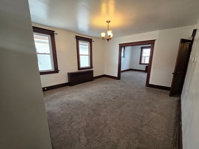 Building Photo - 1122 9th St