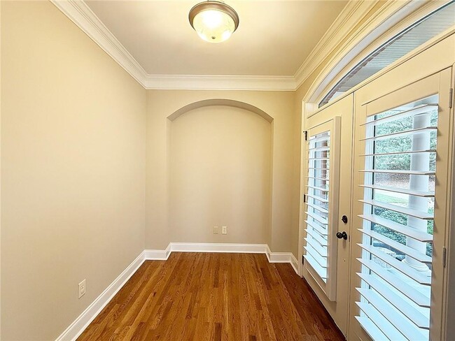 Building Photo - 3641 Ridge Towne Dr