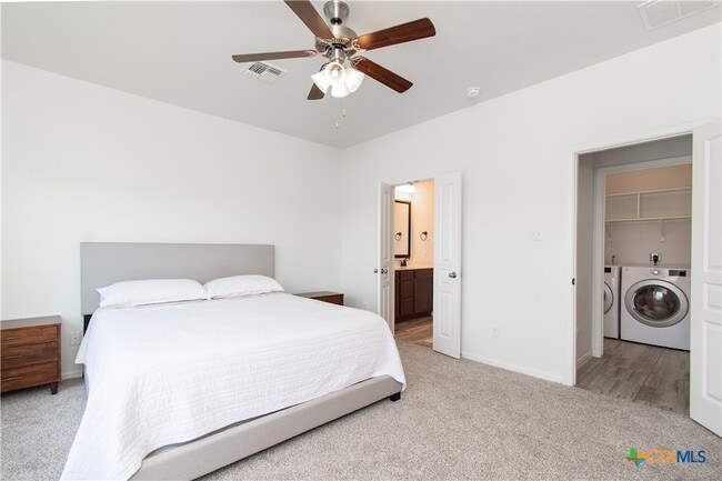 Building Photo - 10227 Alamosa Ln