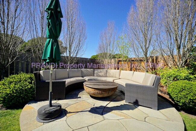 Building Photo - 34 Mohawk Ave