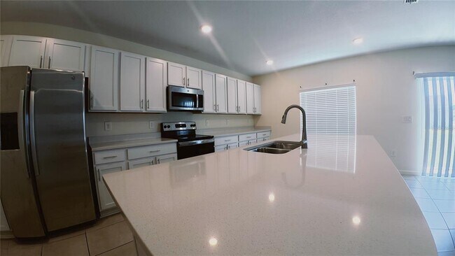 Building Photo - 282 Amber Way