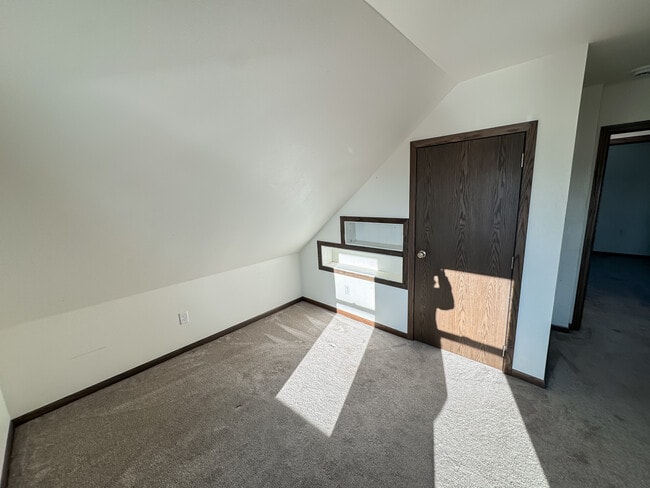 Building Photo - Rustic Farmhouse