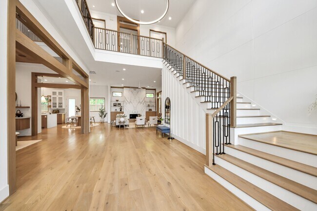 Building Photo - 739 Azaleadell Dr