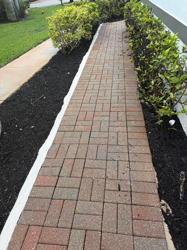 Building Photo - 9831 NW 24th St