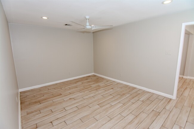 Building Photo - 7838 Duffield Ln