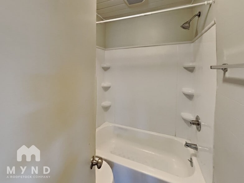 Building Photo - 536 Garst Dr