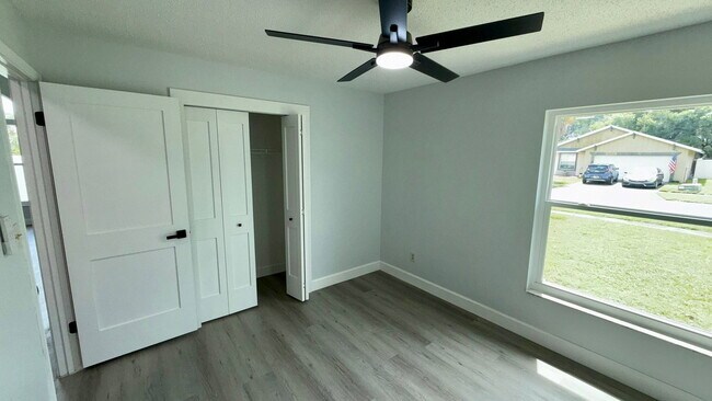 Building Photo - 5390 Warrior Ln