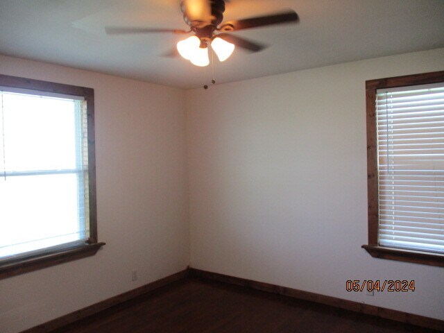 Building Photo - 1508 County Rd 697