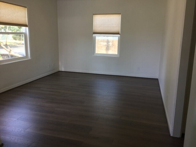 Building Photo - 9038 Hubbard St