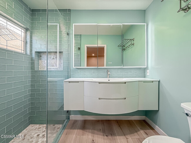 Building Photo - 21 Westbury St