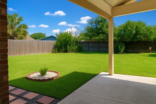 Building Photo - 5126 Sprey Dr