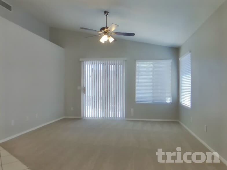 Building Photo - 2031 S Alicia