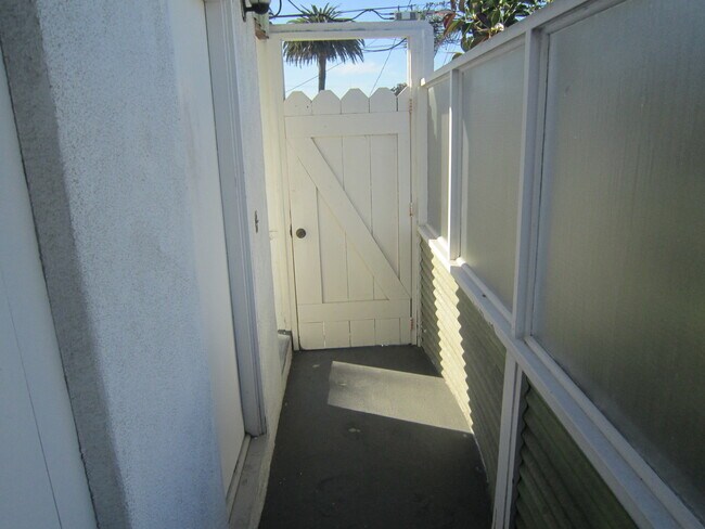 Building Photo - 161