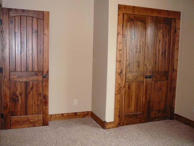 Building Photo - Charming Home with Open Floor Plan & Pet-F...