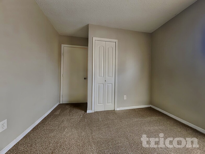 Building Photo - 5620 Oregon Trail Ct