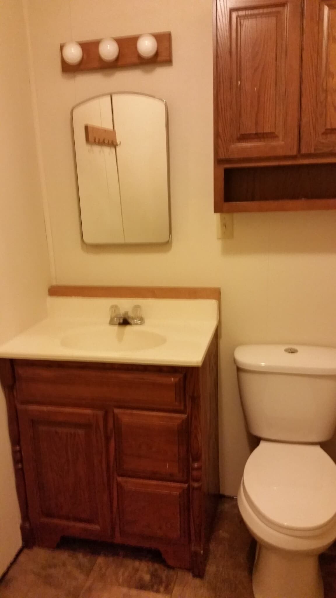 Building Photo - 906 W 3rd St