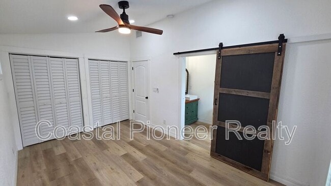 Building Photo - 5420 29th Ave S