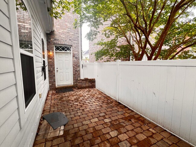 Building Photo - Now Available! Luxury three-bedroom townhome in St. James Square in Myrtle Beach.