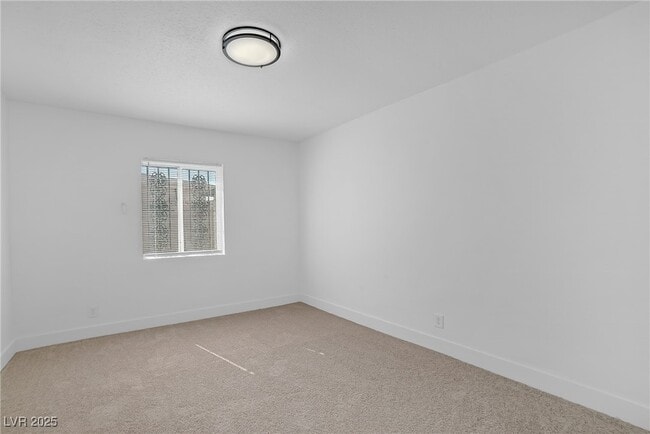 Building Photo - 1608 E McDonald Ave