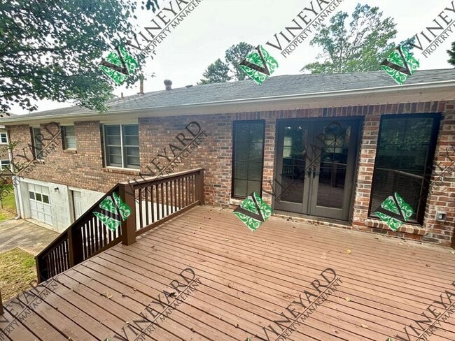 Building Photo - 993 Walnut Cir SW