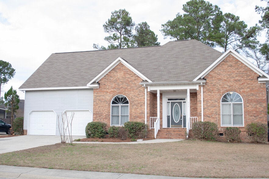 Front Yard - 237 Yale Rd