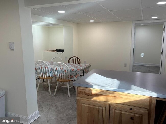 Building Photo - 2851 New Windsor Rd