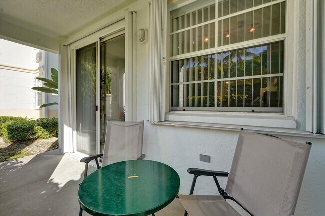 Building Photo - 3105 NE 184th St