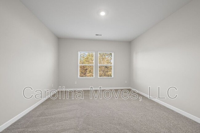 Building Photo - 628 Grays Creek Rd