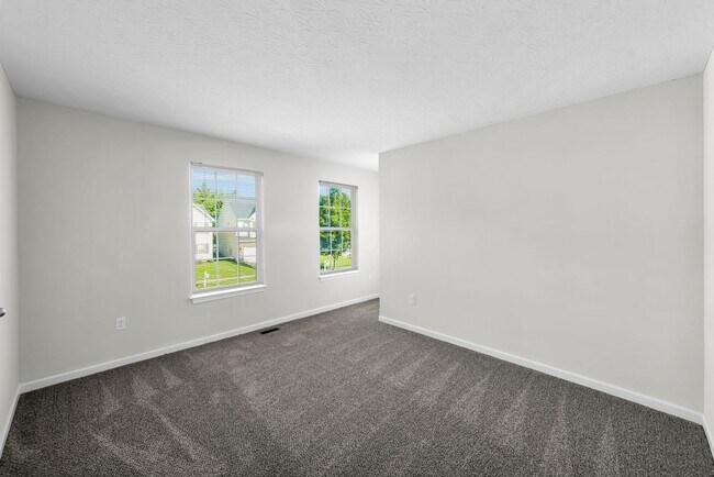 Building Photo - Goshen- 3bed 2.5 bath home ready for the summer cookouts