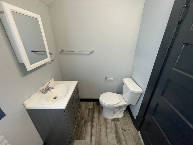 Building Photo - 6 Pennsylvania Ave