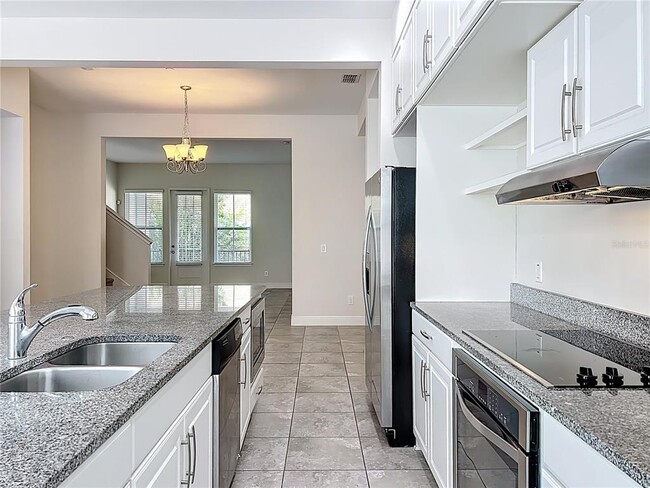 Building Photo - 561 Scotia Pl