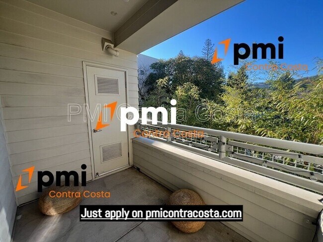 Building Photo - 1655 N California Blvd