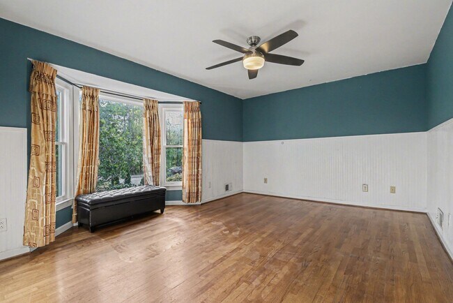 Building Photo - Two Levels. Two Kitchens. One Pool. East Cobb at $5,495/month