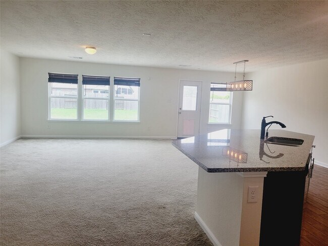 Building Photo - 15606 Barton Orchard Ln