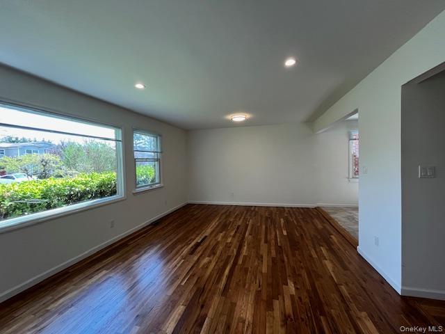 Building Photo - 35 Dunes Ln