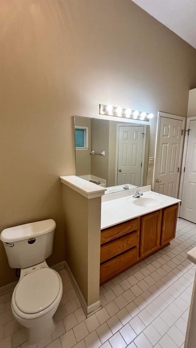 Building Photo - 7276 Amberly Way Dr