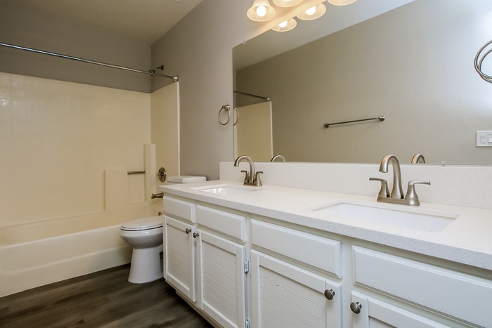 Building Photo - 1423 N Dana St