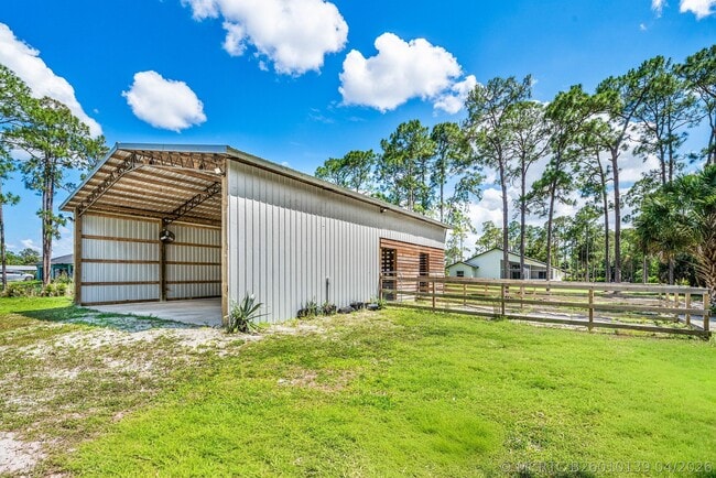 Building Photo - 16105 Temple Blvd