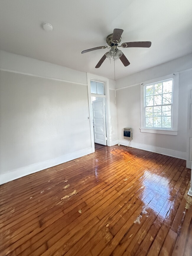 Building Photo - 5226 Perrier St