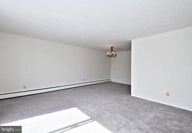 Building Photo - 120 N Bethlehem Pike