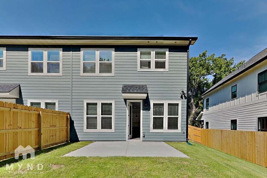 Building Photo - 1023 Trembeth Dr