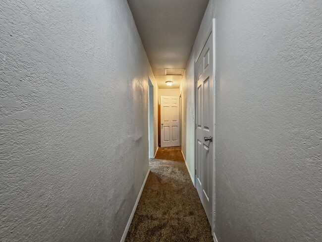 Building Photo - Newly Remodeled FOUR bedroom home in Spencer! FOR RENT!