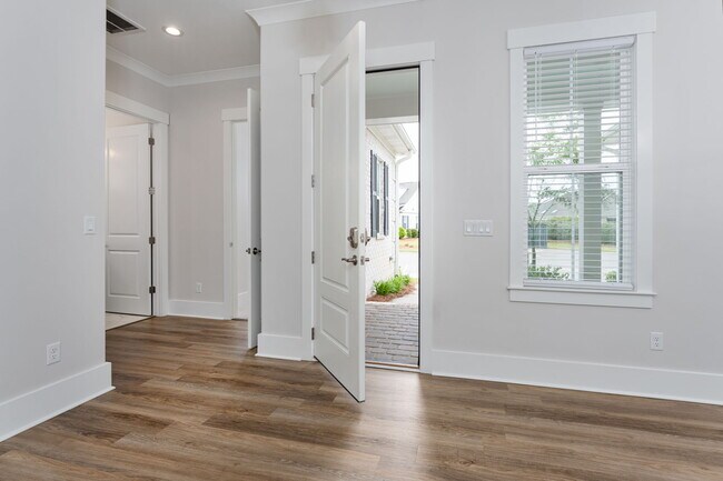 Building Photo - 4454 Bannock Cir