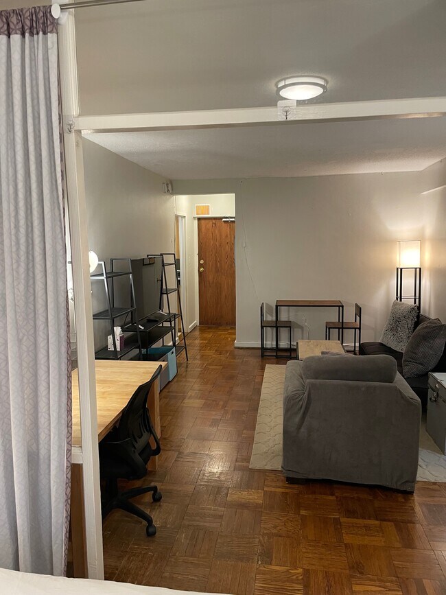 Building Photo - 2141 I St NW