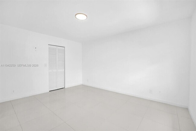 Building Photo - 300 SW 100th Ave