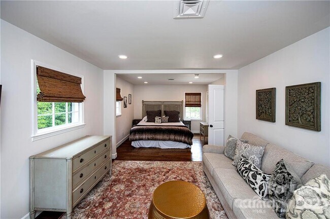 Building Photo - 6719 Bradstock Ln