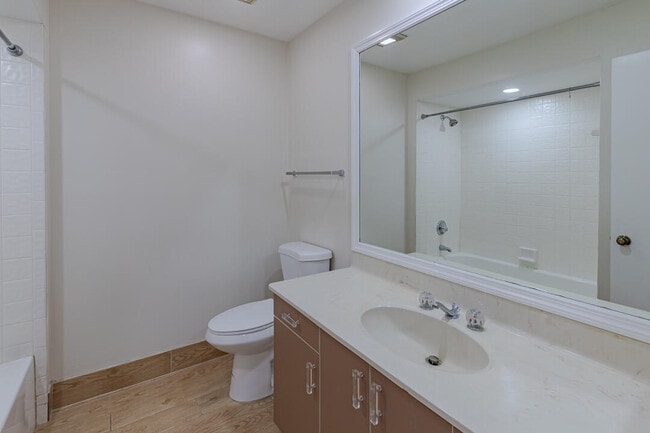 Building Photo - 2525 SW Egret Pond Cir