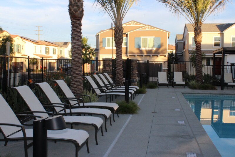 Building Photo - 26840 Red Dr